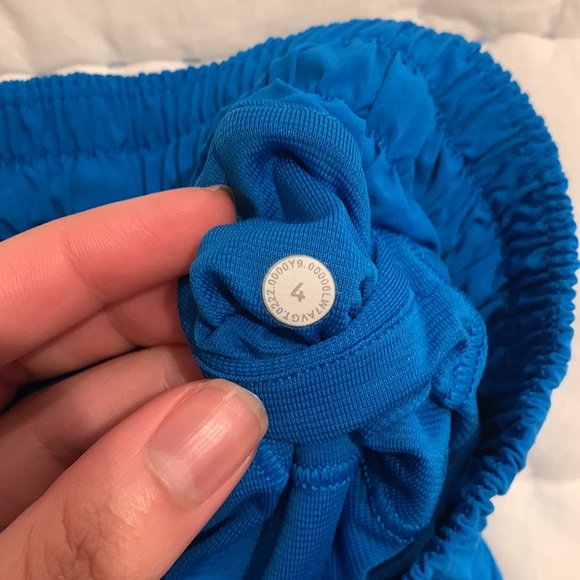 LULU SHORT POOLSIDE SZ 4 4IN!!! - Picture 4 of 4